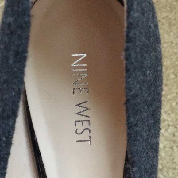 Nine West Flannel Gray Heels; Size 9 - Picture 5 of 8